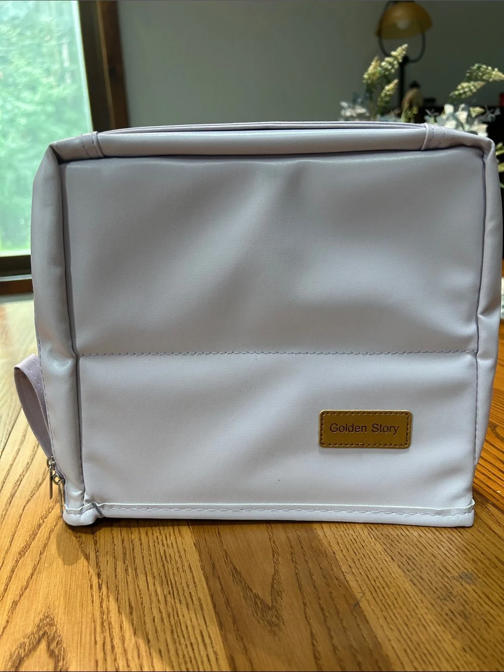 Compact Vinyl Lavender Makeup Organizer Pouch with Multiple Compartments